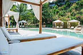 Casa Marina Resort