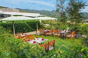 Casa Marina Resort