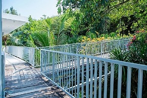 Casa Marina Resort