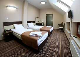Aviator Hotel Wellness & SPA