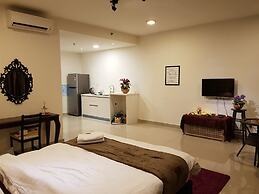 Euzmo Residences at Trefoil