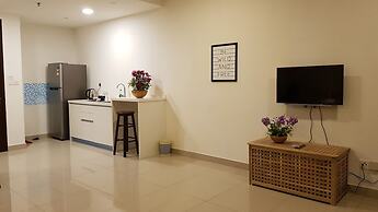 Euzmo Residences at Trefoil