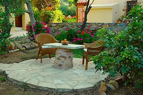 Elia Traditional Hotel & Spa