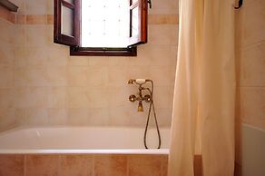 Elia Traditional Hotel & Spa
