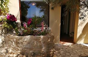 Elia Traditional Hotel & Spa