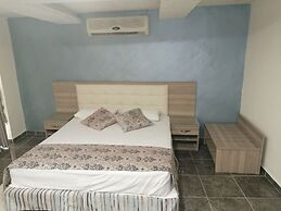 Milano Hotel Suites