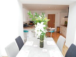 Lower Gill Gardens Penthouse