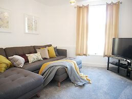 Lower Gill Gardens Penthouse
