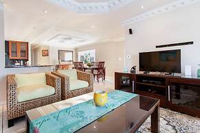 Villa West Beach