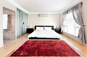 Villa West Beach