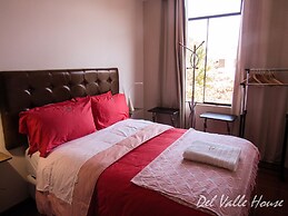 Del Valle House