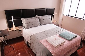 Del Valle House