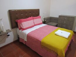 Del Valle House