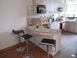 Del Valle House