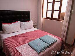 Del Valle House