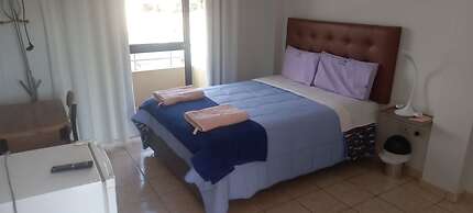Del Valle House