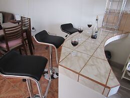 Del Valle House