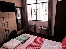 Del Valle House