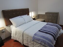 Del Valle House