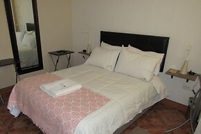 Del Valle House