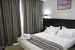 Andalucia Beach Hotel & Residence