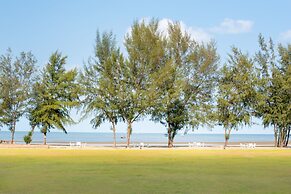 La Isla Pranburi Beach Resort