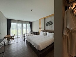 La Isla Pranburi Beach Resort