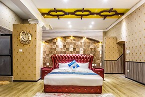 Royal Empire Boutique Hotel