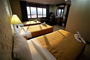Phornpailin Riverside Resort