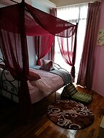 198 Red Hat B&B