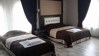 Oz Cavusoglu Hotel