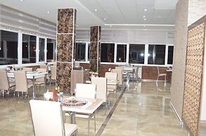 Oz Cavusoglu Hotel