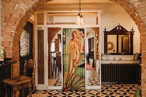 Casa Margot Hotel