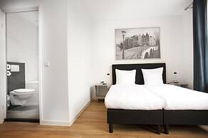 I Hotel