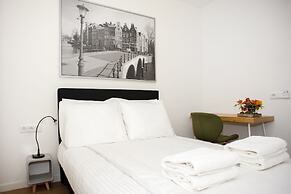 I Hotel