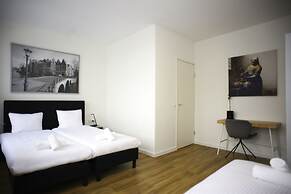 I Hotel