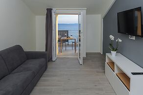 Seaside Luxury Suites