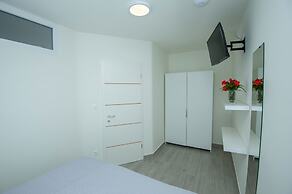 Seaside Luxury Suites