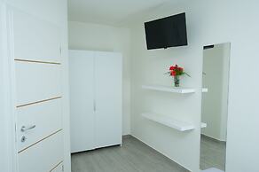 Seaside Luxury Suites