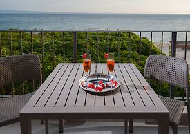 Seaside Luxury Suites