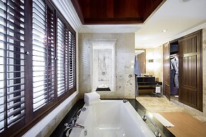 ROBINSON KHAO LAK