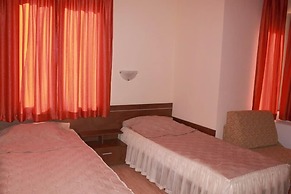 Alafrangite Hotel