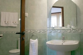 Alafrangite Hotel