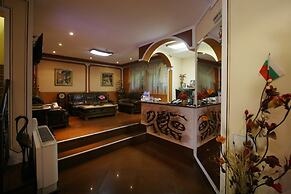 Alafrangite Hotel