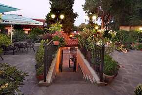 Alafrangite Hotel