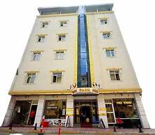 Dimet Park Hotel