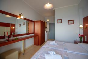 Agoulos Beach Hotel