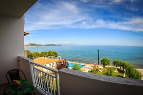 Agoulos Beach Hotel