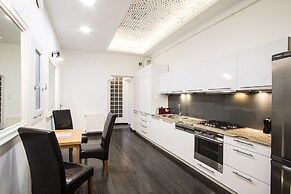 Large Central Apartment Fehérhajó