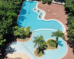 La Mirada Residences